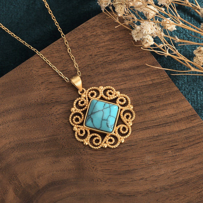 Gold Hollow Out Green Turquoise Necklace