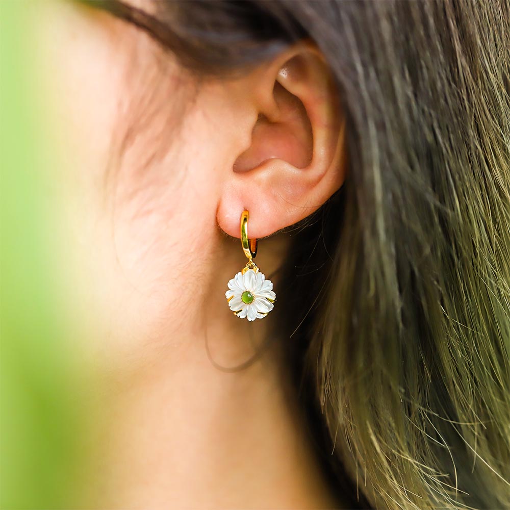 【Hetian Jade】S925 Silver Daisy White Hetian Jade Earrings